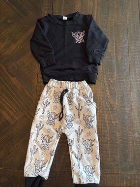 Kids Black Sweatshirt and Cream Cactus-Print Joggers Set